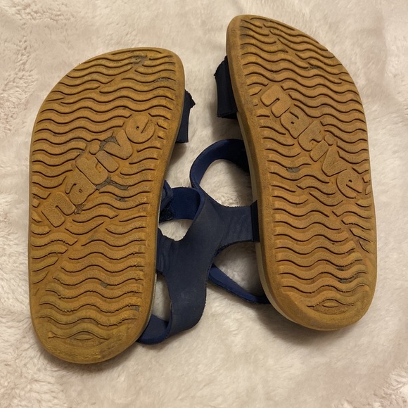 Native Charlie Sandles - Picture 2 of 2